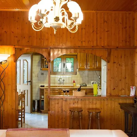Kallisti Villa *