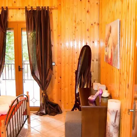 Kallisti Villa